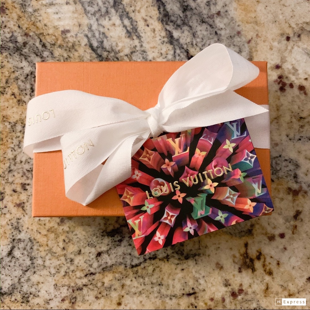 ❤️Louis Vuitton Box and Gift Bag❤️